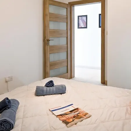 A Sunny Seaview In - Happy Apartment *