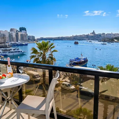 A Sunny Seaview In - Happy * Sliema